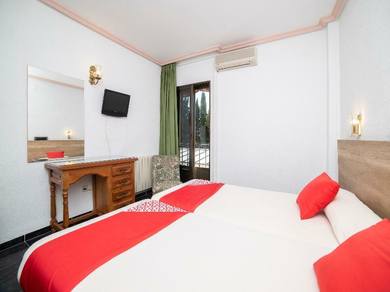Hostal Rural El Cano By Vivere Stays Alpedrete Exterior photo